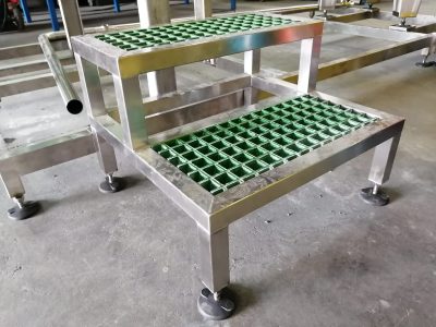 Custom Steps to Tank